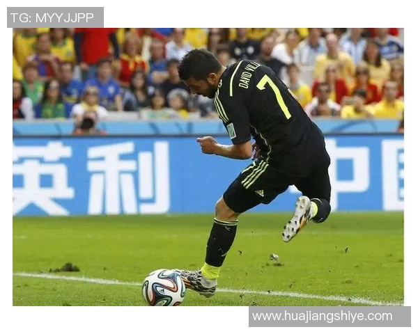 足球明星利马高清照片欣赏展现其精彩瞬间与独特魅力